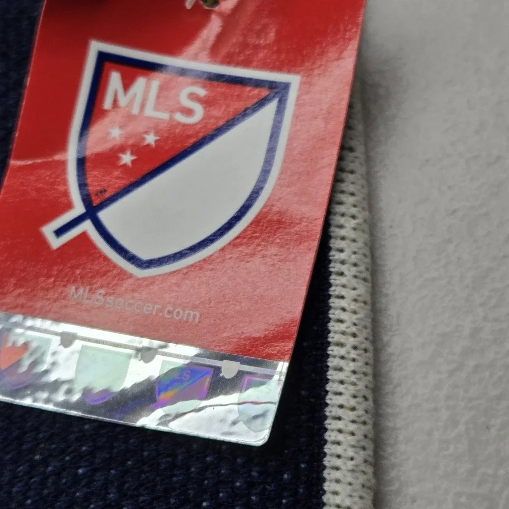 LA Galaxy Men Scarf ONE SIZE Navy Blue Adidas Colorblock Fringe Logo Knit NWT